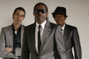 X-maleya et Charlotte Dipanda à Bruxelles grâce aux « femmes de bonne volonté »