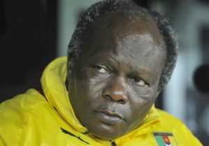 Akono, demande une évacuation en Europe