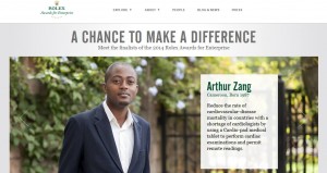 Un jeune camerounais; Arthur Zang invente une tablette médicale; le cardiopad