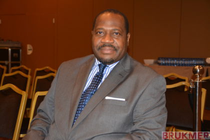 Rencontre avec Henri Désiré N’zouzi: De la diplomatie au journalisme