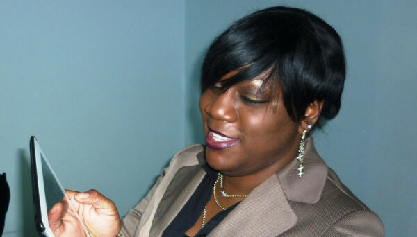 La diaspora congolaise se mobilise contre l’expulsion de la journaliste Fefe Tuluku Mizaki