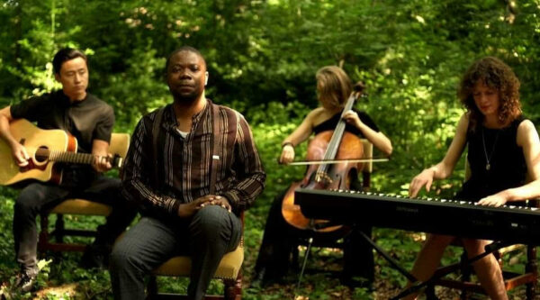 Kaspy Ndia; musique, douceur et métissage aux origines congolaises