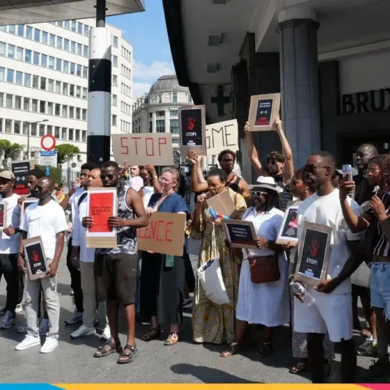 Plaquées, menottées, humiliées : le rapport des forces de l’ordre aux femmes noires
